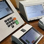 O que acontece após confirmar o voto? Especialista alerta para risco do papel e explica os desafios técnicos