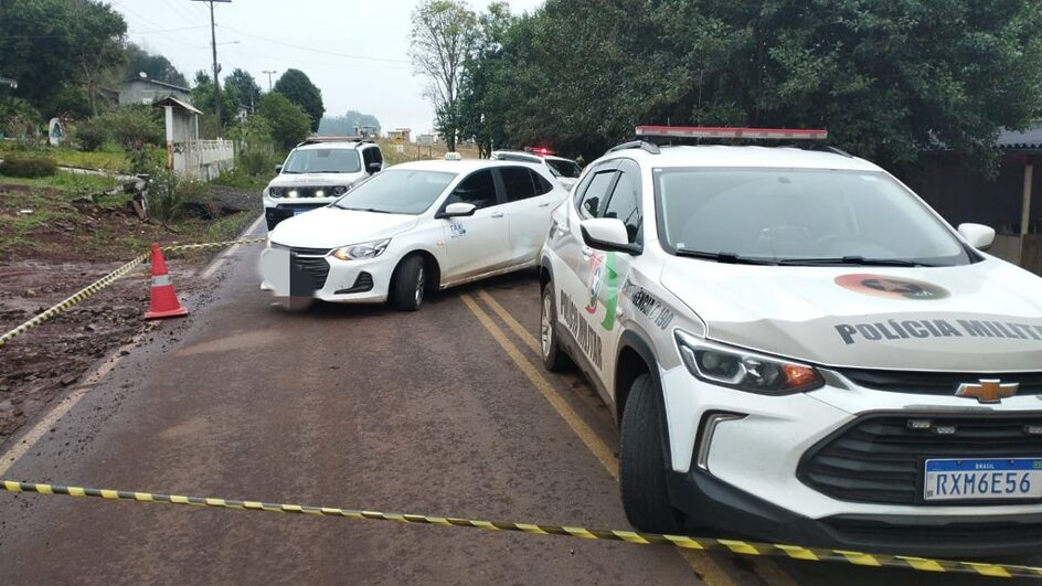Homem é baleado enquanto esperava ônibus ao lado do filho no Oeste de SC