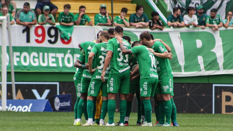 Chapecoense enfrenta o Guarani na Arena Condá (Foto: Tiago Meneghini, ACF)