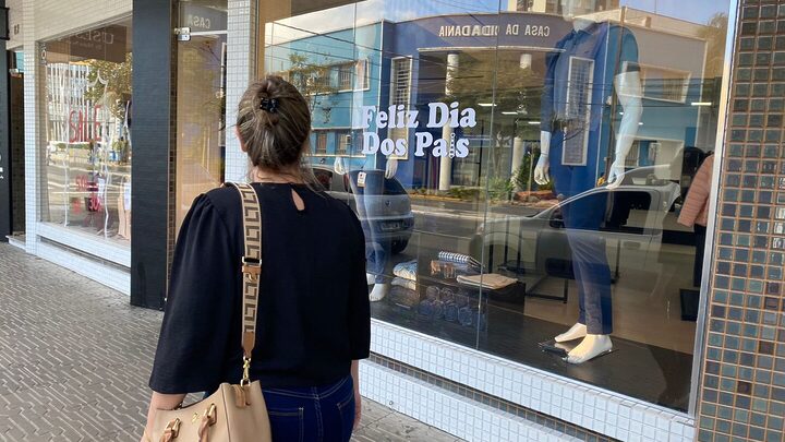 Dia dos Pais ganha horário diferenciado no comércio de Tubarão e Criciúma.