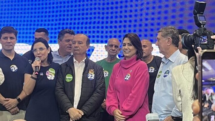 Convenção que definiu Topázio (PSD) como candidato com a vice Maryanne Mattos (PL) teve presença do governador Jorginho Mello e da ex-primeira-dama Michelle Bolsonaro (Foto: Ânderson Silva, Arquivo NSC)