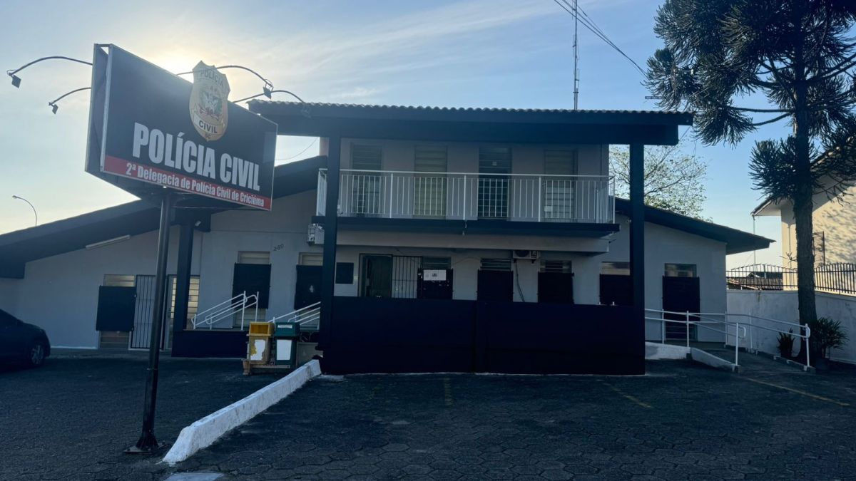 Indiciado teria desviado cerca de R$ 100 mil reais de empresa em Criciúma.