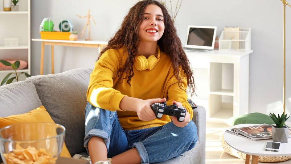 Videogame ajuda a desenvolver a inteligência e as habilidades dos jogadores (Imagem: Pixel-Shot | Shutterstock)