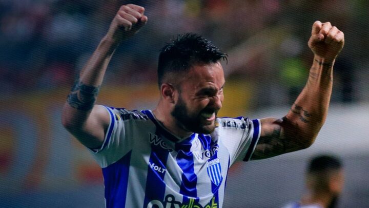 Giovanni marcou os gols da vitória do Avaí (Foto: Avaí, Instagram, Reprodução)