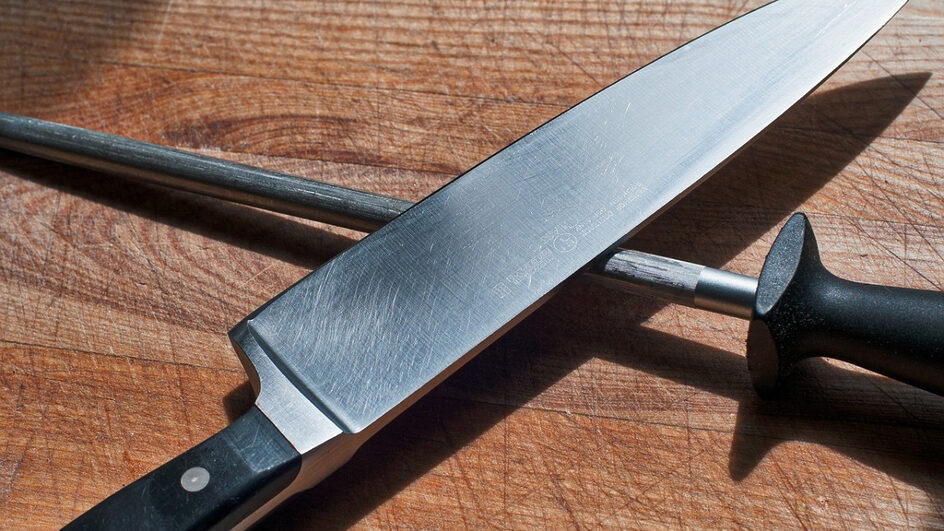 Homem que tentou matar madrasta por não ter preparado carne é condenado em SC
