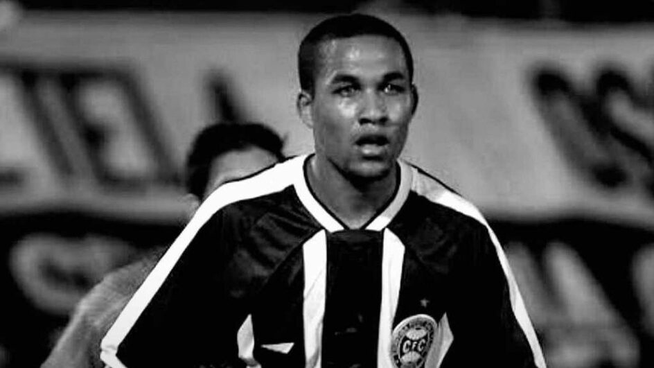 Jucemar em ação pelo Coritiba (Foto: Divulgação, CFB)