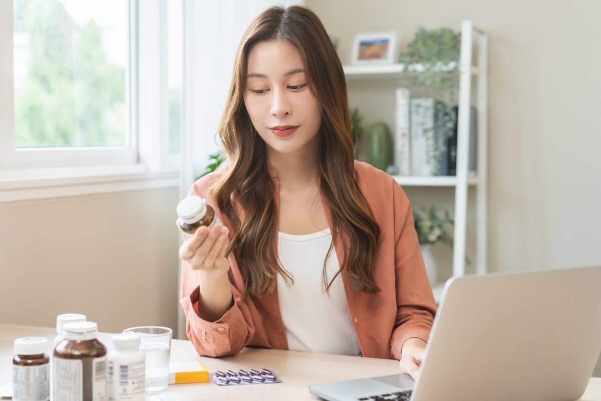 Combinação entre medicamentos pode anular o efeito das fórmulas (Imagem: Kmpzzz | Shutterstock)