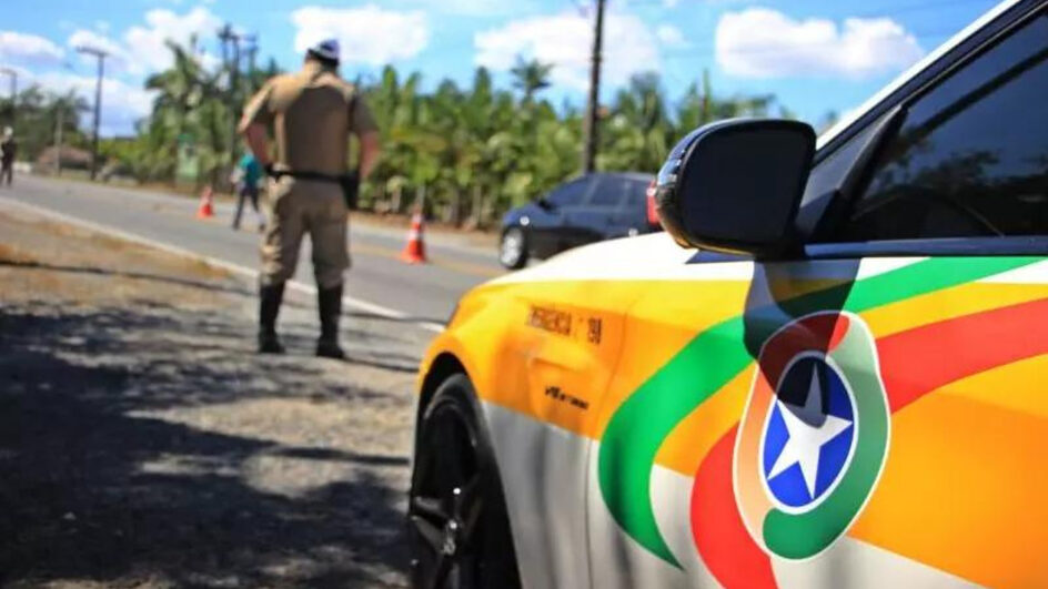 Motociclista morre em colisão com carro na SC-370, no Sul de Santa Catarina