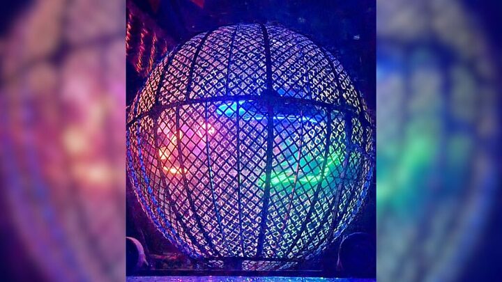 Globo da morte de circo em Joaçaba teve acidente entre motoqueiros.