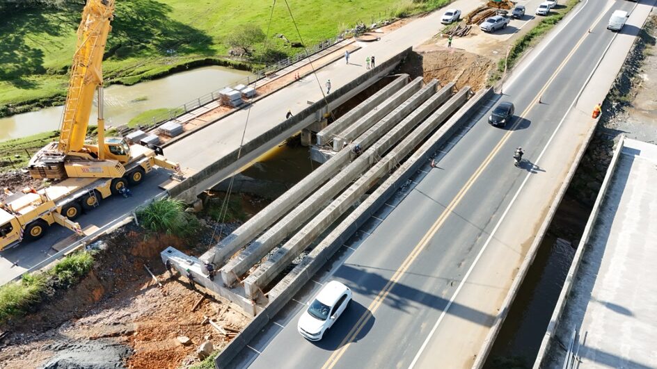Obras na BR-470