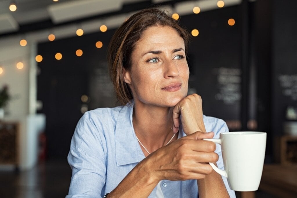 Trocar os pensamentos negativos pelos positivos ajuda a criar motivação (Imagem: Ground Picture | Shutterstock)