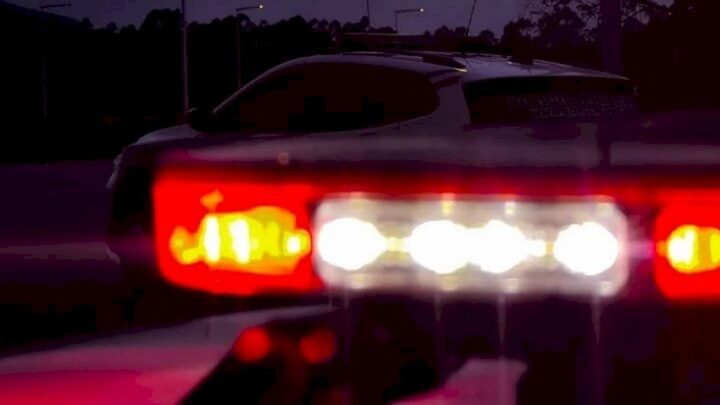 Polícia Militar encontrou a Scooter que estava no pátio de uma casa e um homem junto, que tentou ligar o veículo para completar o furto.