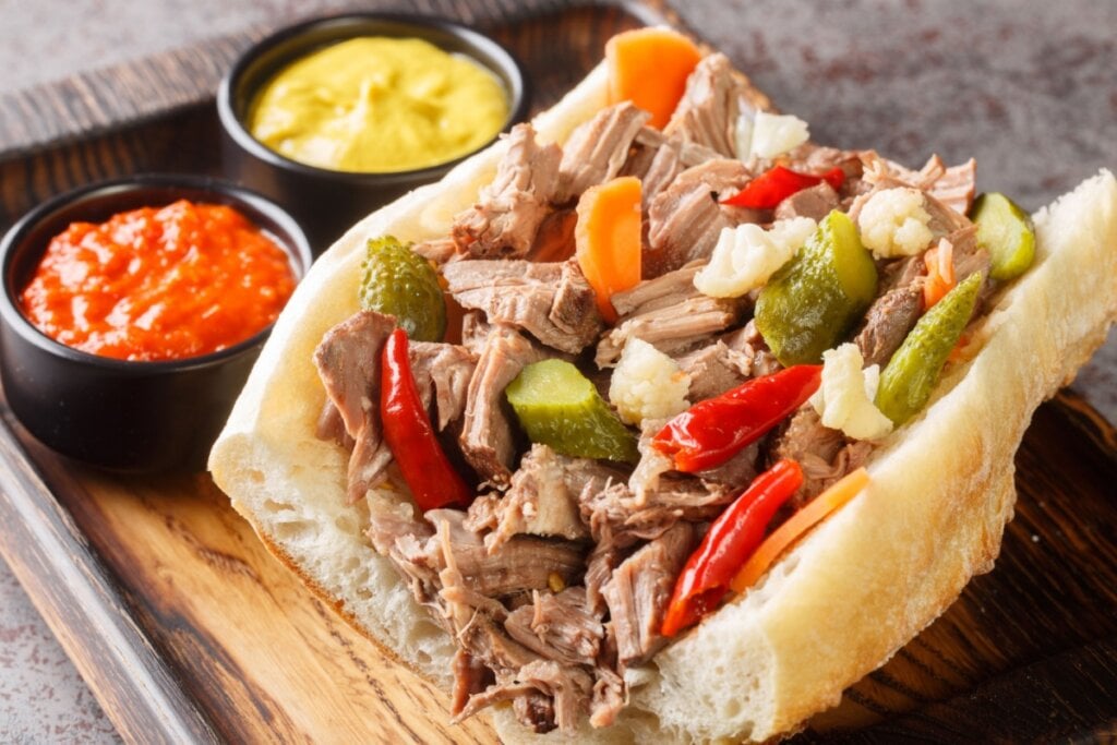 Sanduíche “italian beef” (Imagem: AS Foodstudio | Shutterstock)