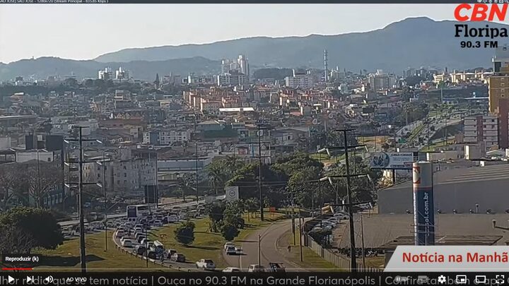 Condutores enfrentaram lentidão no começo da manhã. (Foto: CBN Floripa)
