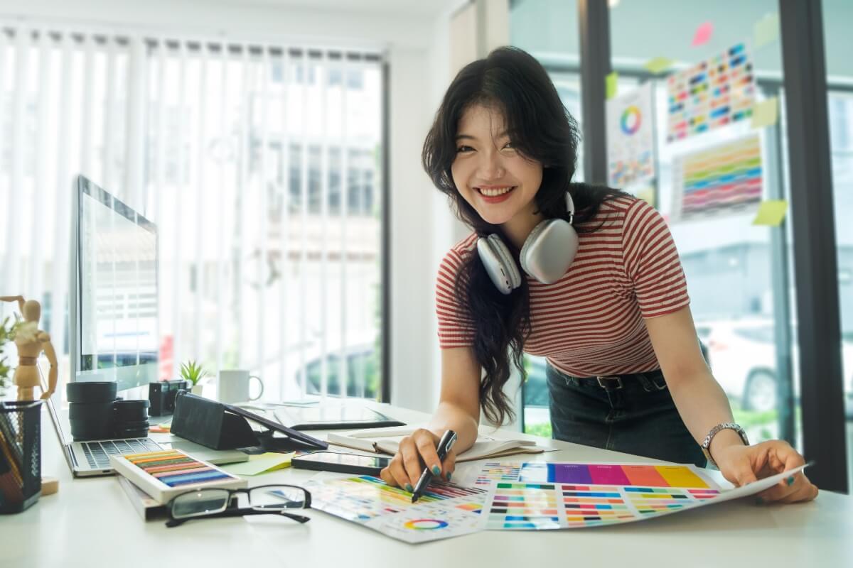 É possível unir trabalho e arte em algumas profissões (Imagem: Images Products | Shutterstock)