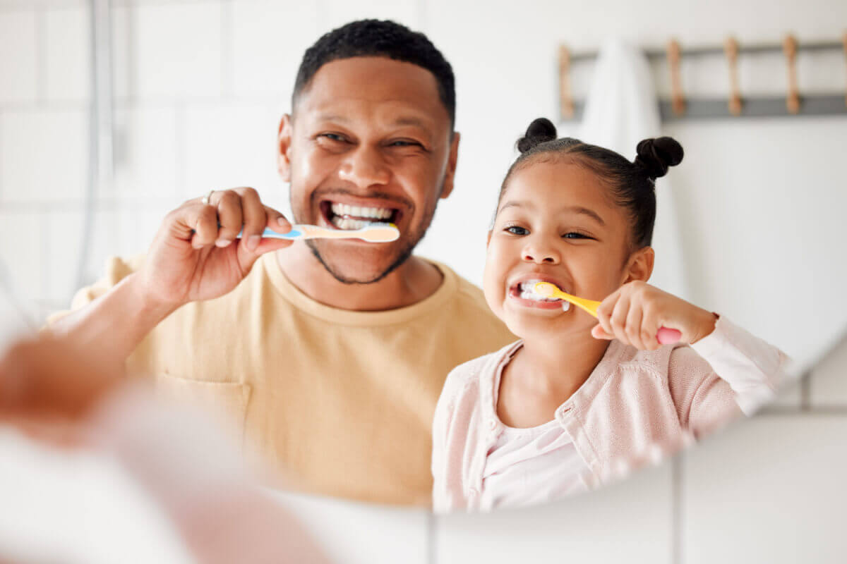 A saúde oral afeta todo o corpo e pode influenciar no desenvolvimento de doenças graves (Imagem: PeopleImages.com - Yuri A | ShutterStock)