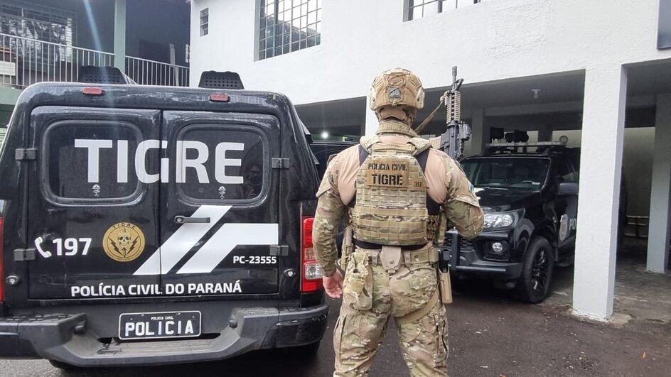 Mulher morta no PR foi transportada no porta-malas e enterrada pelo ex em mata de SC