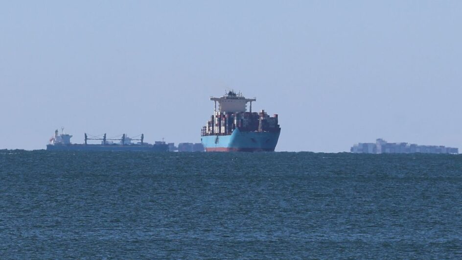 Navio ao largo em SC