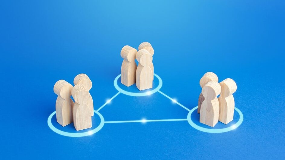 O desempenho dos funcionários é um dos pilares fundamentais para o sucesso das empresas (Imagem: Andrii Yalanskyi | Shutterstock)