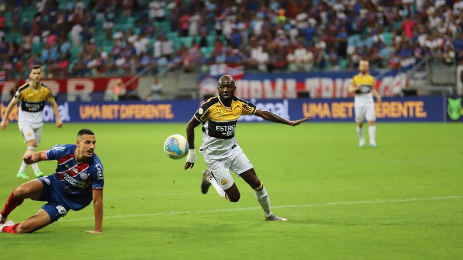 Criciúma perde para o Bahia (Foto: Celso da Luz, Criciúma)