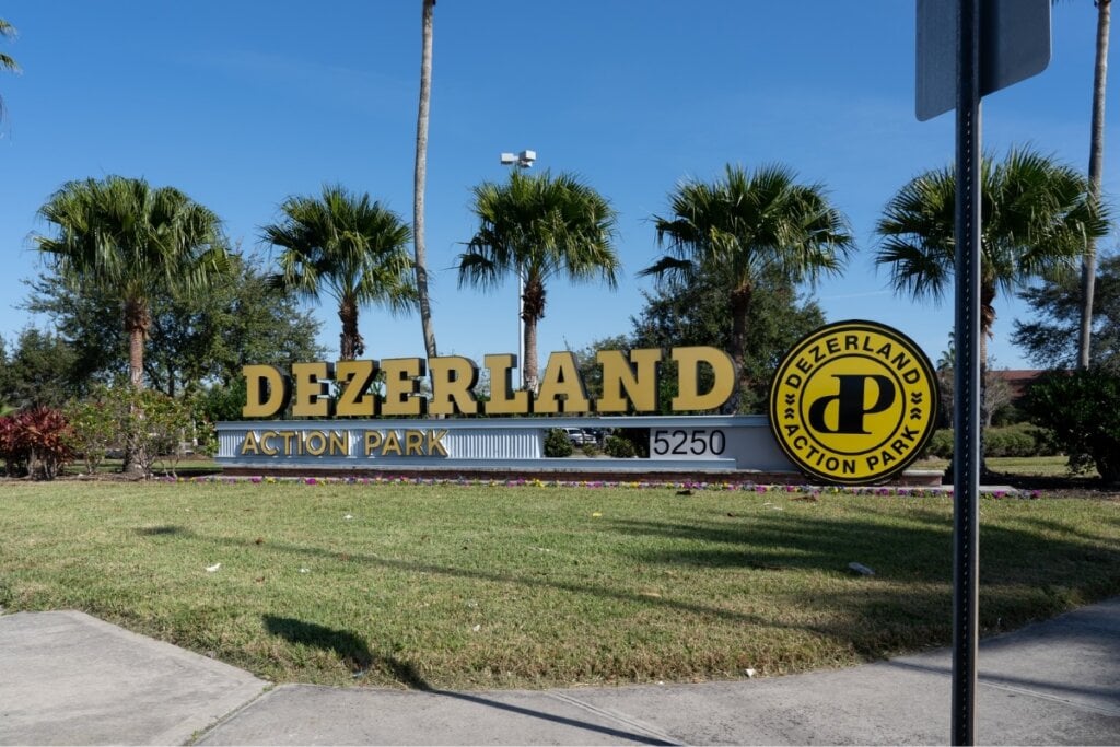 O Dezerland Park é famoso por sua pista de kart, o deck mais longo da Flórida (Imagem: JHVEPhoto | Shutterstock)