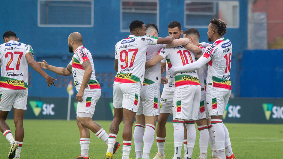 Brusque vence pela Série B