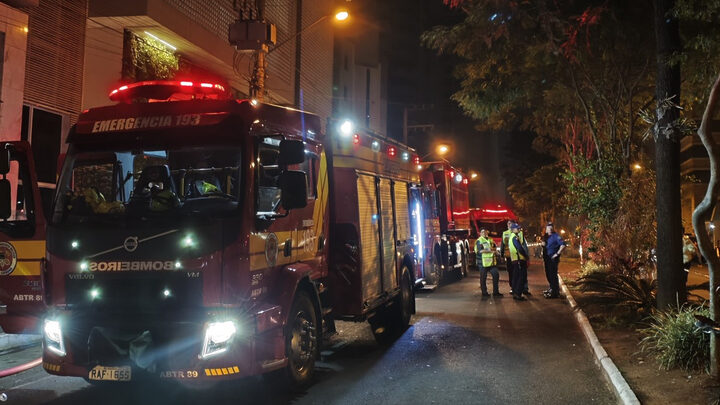 Incêndio em Chapecó (Foto CBMSC, Divulgação)
