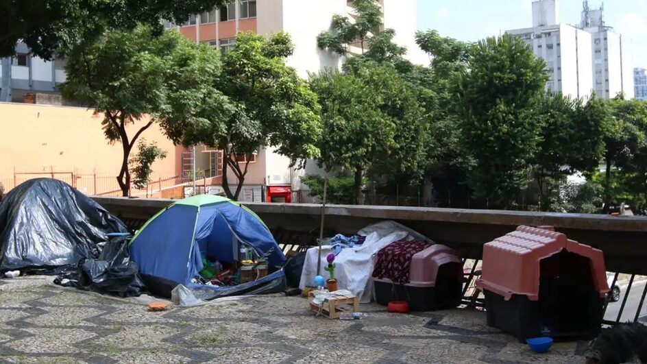 Número de moradias em tendas e barracas nos estados e no país foi levantado no Censo do IBGE (foto: Rovena Rosa, Agência Brasil)