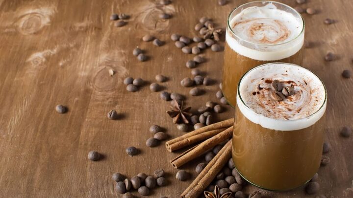 Shake de café com aveia e whey protein (Imagem: Yulia Furman | Shutterstock)