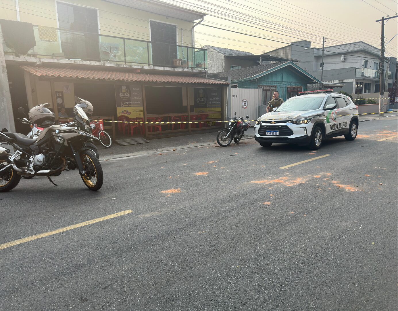 Briga em frente a bar sai do controle e termina com homem morto em Itajaí -  NSC Total