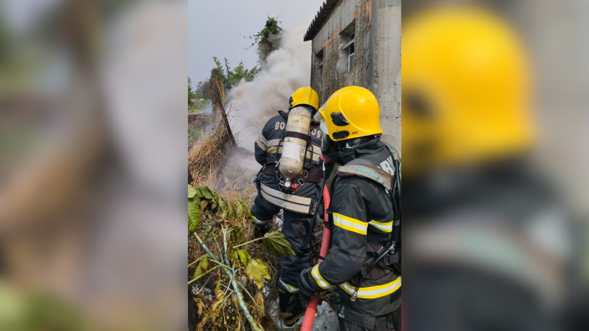 Incêndio em galpão em Tijucas