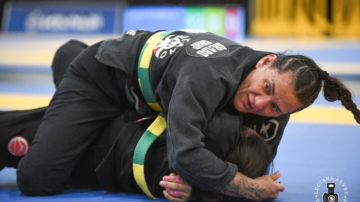 Simone de Abreu Pinheiro, atleta de jiu-jitsu