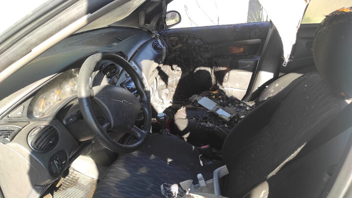 Mulher tem 70% do corpo queimado em incêndio em carro no Oeste de SC