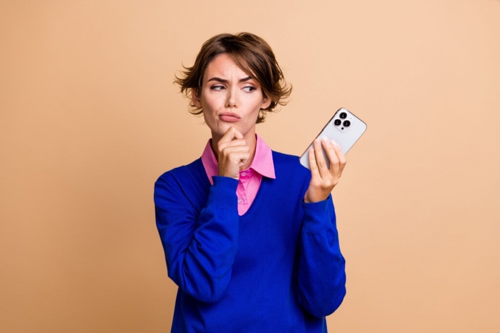 Desconfie de sites que solicitam informações pessoais de forma descabida (Imagem: Roman Samborskyi | Shutterstock)