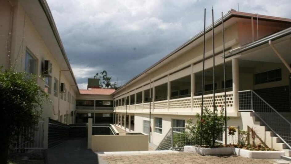 Policial é investigado após ser denunciado por racismo e agressão a aluno em escola de SC