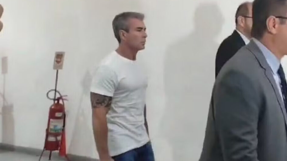 Bicheiro Rogério Andrade, citado em Vale o Escrito, é preso por morte de rival no RJ