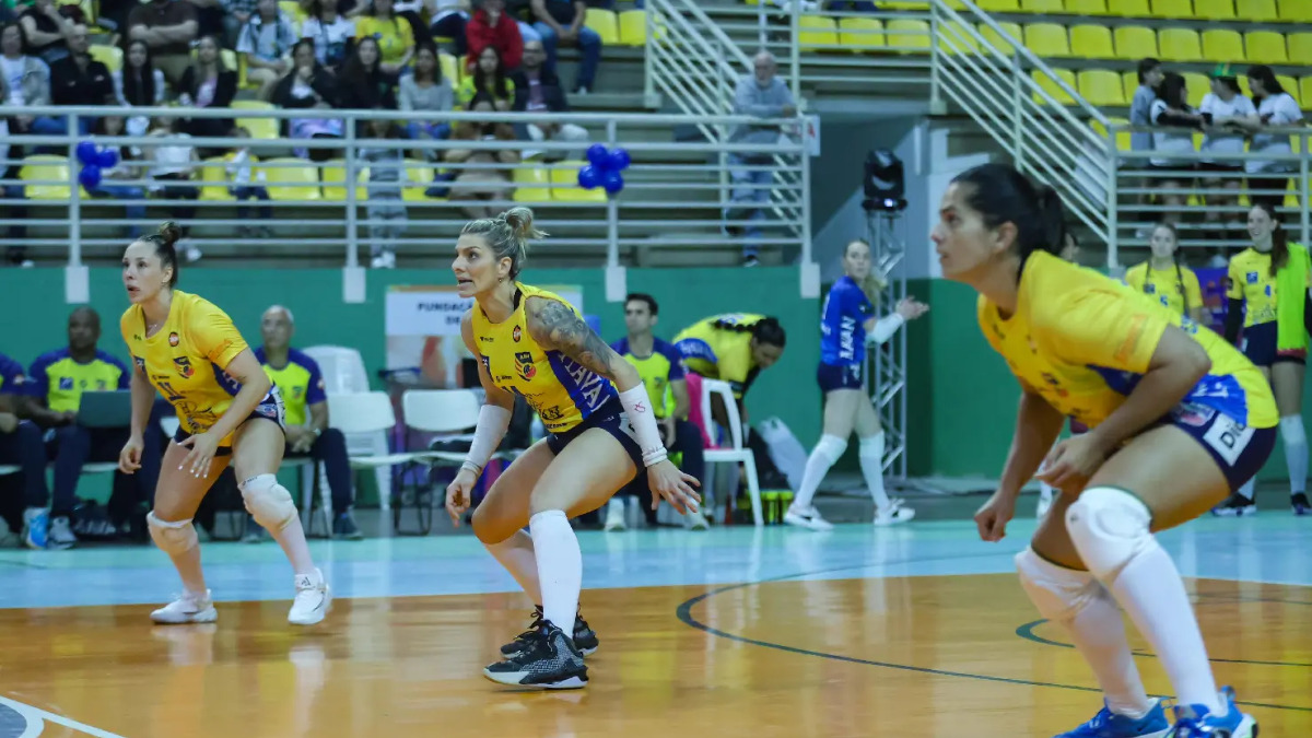 Brusque vence o Pinhalense e conquista bicampeonato catarinense de vôlei feminino (2)