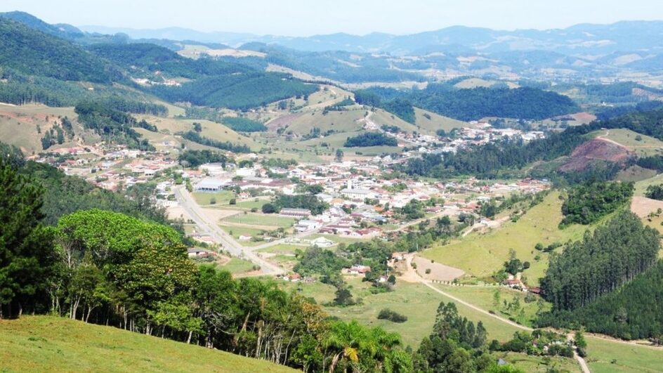 Rio Fortuna e seus candidatos.