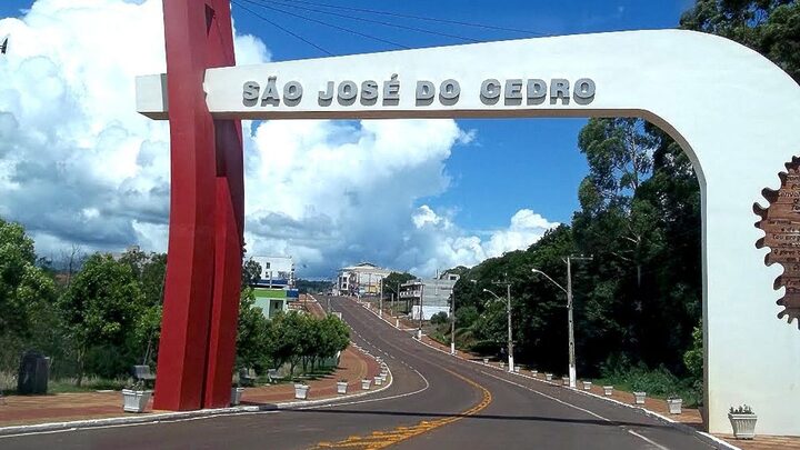 São José do Cedro e candidatos.