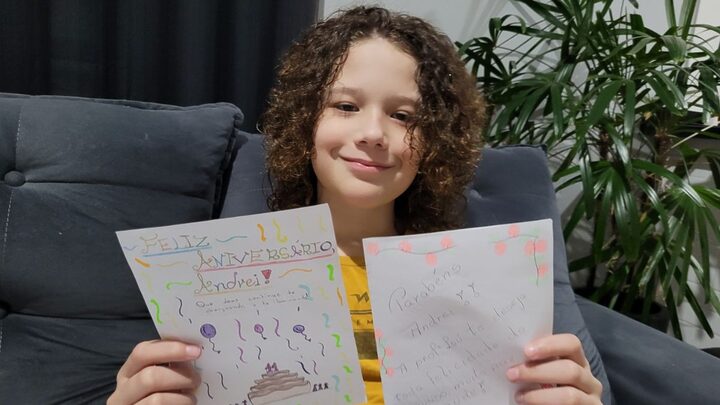 Autista ganha celebração de aniversário inclusiva no Norte de SC.