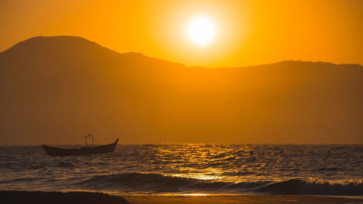 Praia de Florianópolis registra aumento de mais de 600% em casos de afogamentos em um ano