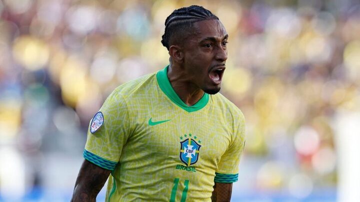 Raphinha deve começar entre os titulares do Brasil contra o Chile (Foto: Rafael Ribeiro, CBF)