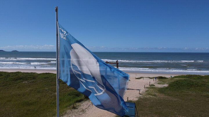 SC tem 25 praias e marinas premiadas no Programa Bandeira Azul para a temporada 20242025