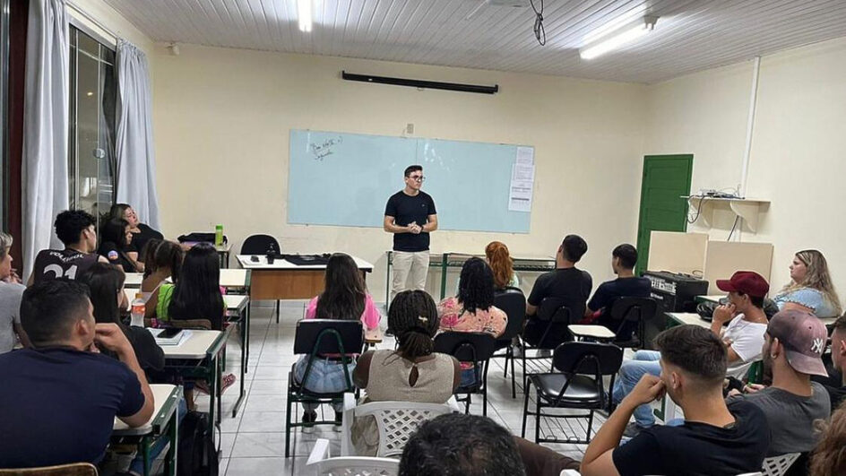 SC terá curso preparatório gratuito para o ENEM para alunos da rede estadual