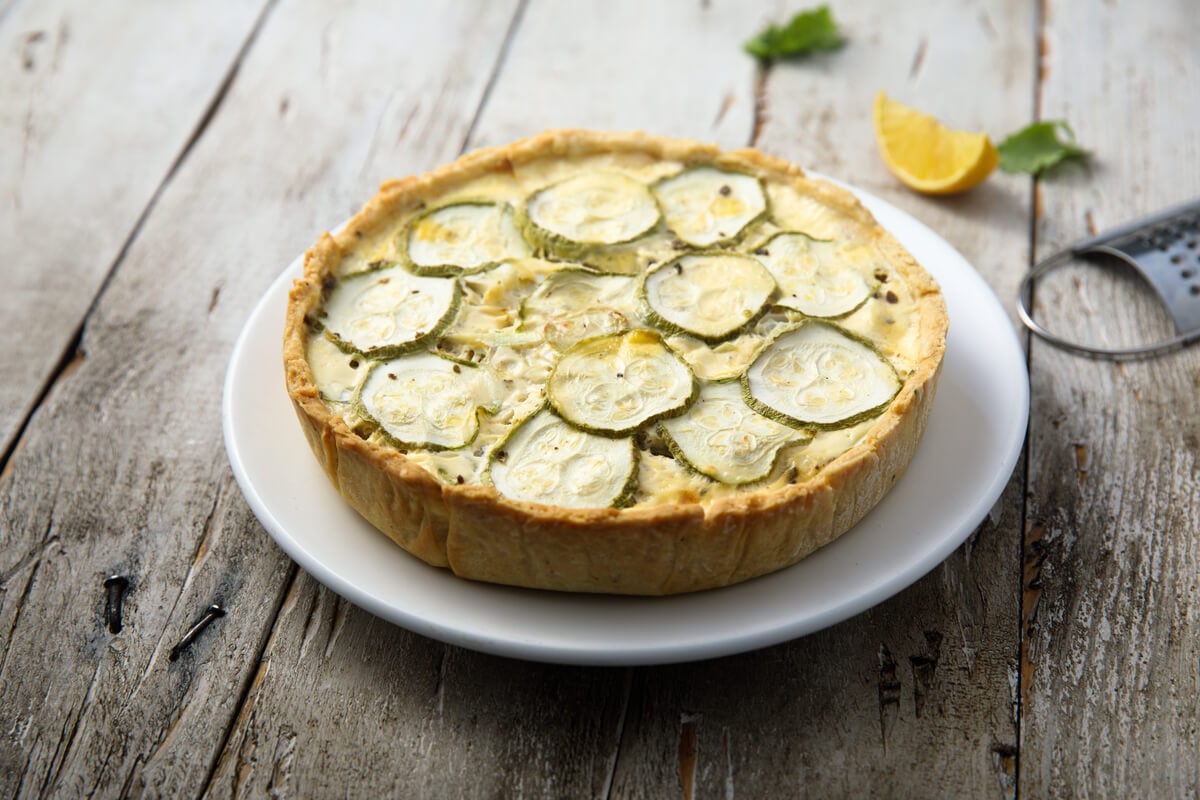Torta de abobrinha com castanha-de-caju (Imagem: MariaKovaleva | Shutterstock)