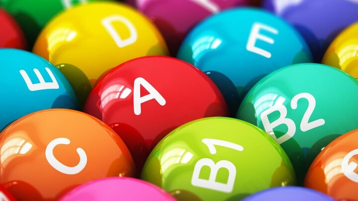 A alimentação diversificada é a melhor maneira de garantir a absorção de todas as vitaminas que o corpo precisa (Imagem: Oleksiy Mark | Shutterstock)