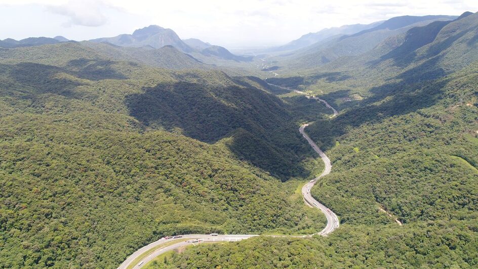 BR-376 liga Paraná e Santa Catarina (Foto: Arteris Litoral Sul, Divulgação)