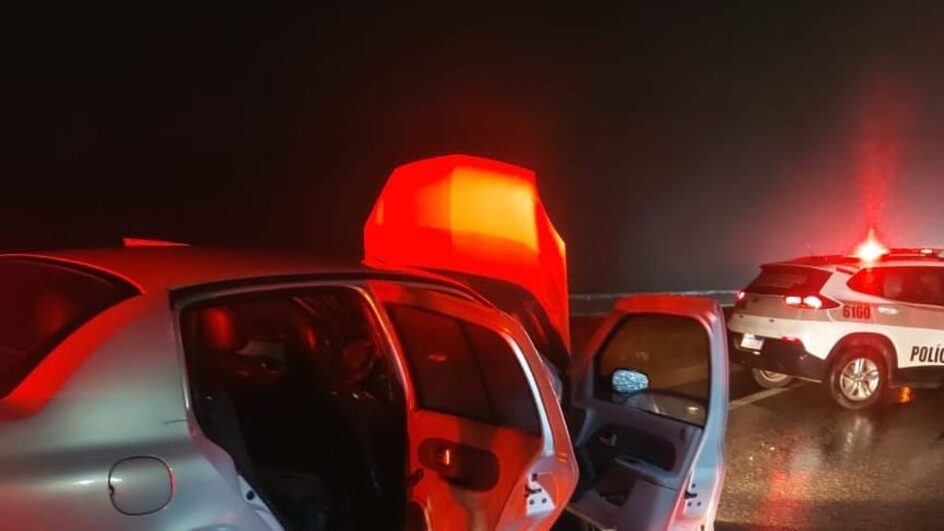 Perseguição terminou com um suspeito morto (Foto: PMSC, Divulgação)