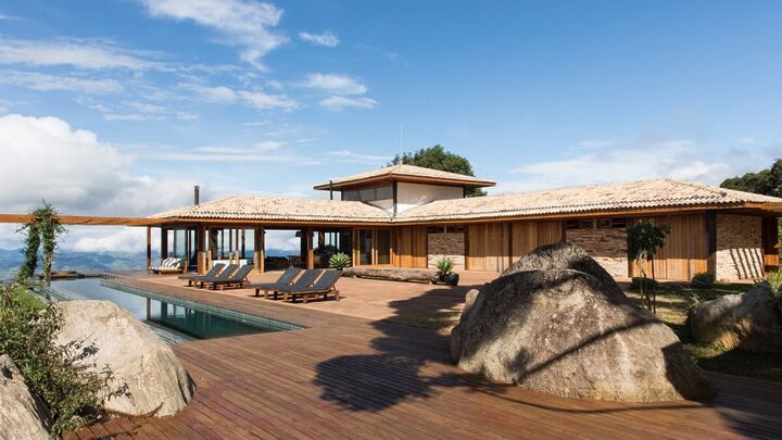Projetos em madeira podem equilibrar tradição, elegância e sustentabilidade (Projeto: Sabella Arquitetura | Imagem: Manuel Sá)