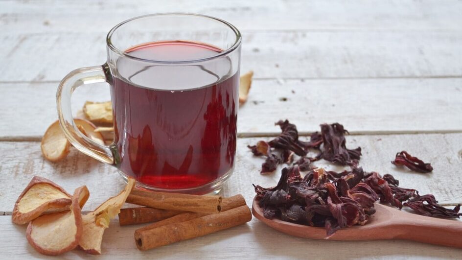 Chá de hibisco com especiarias (Imagem: Leka Talamoni | Shutterstock)